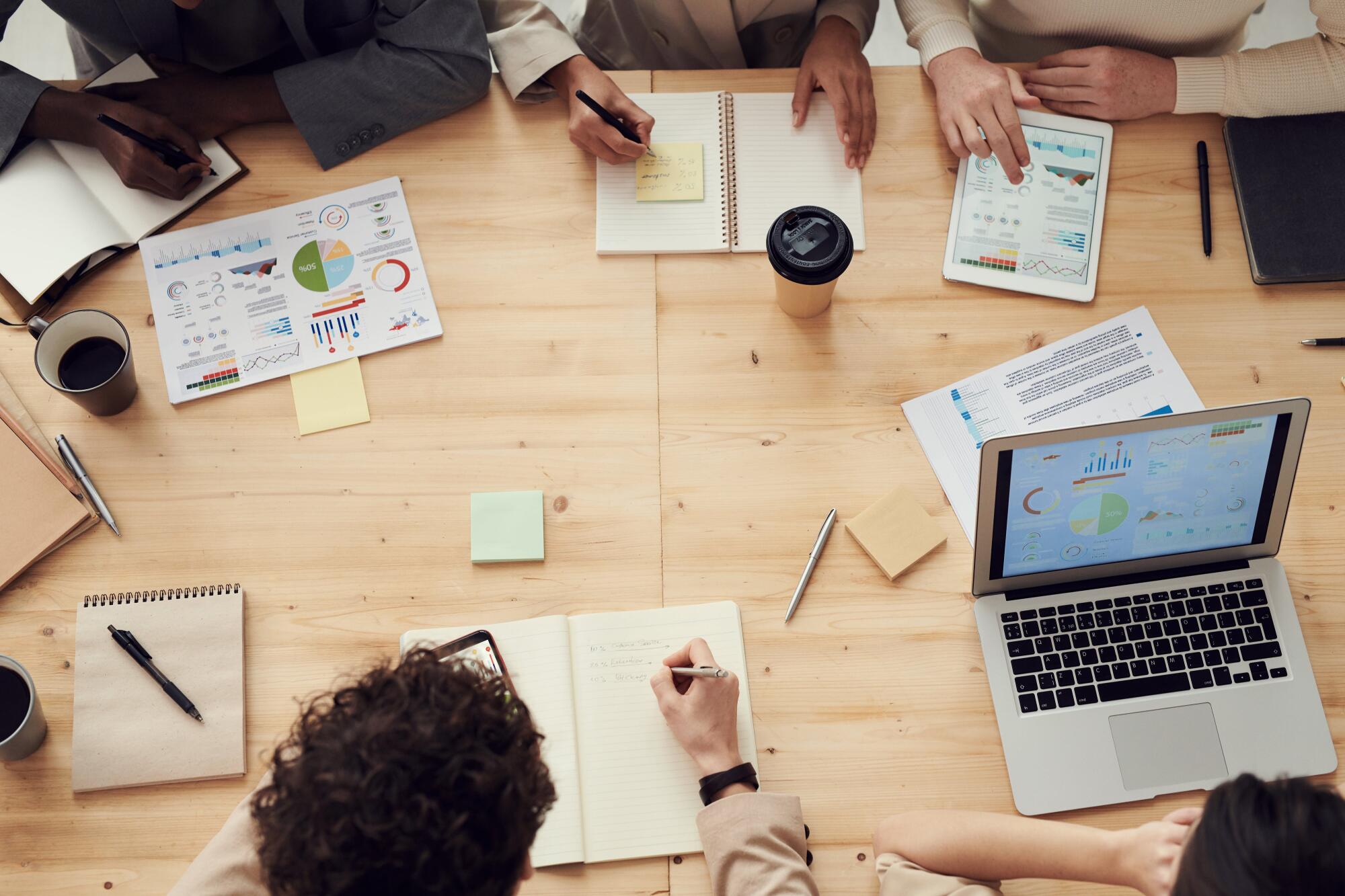 HOA Property Management Companies: Choosing the Right Partner for Your HOA